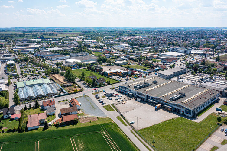 Blick auf das Gewerbegebiet Straubing-Ost - Westliches Ostenfeld